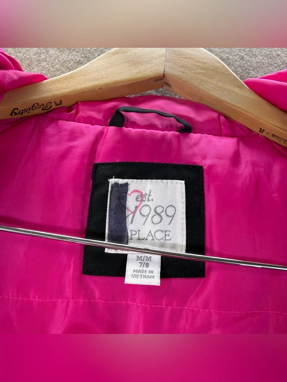 Children’s Place Girls Water Resistant Hooded Jacket Black & Hot Pink Sz M (7/8)